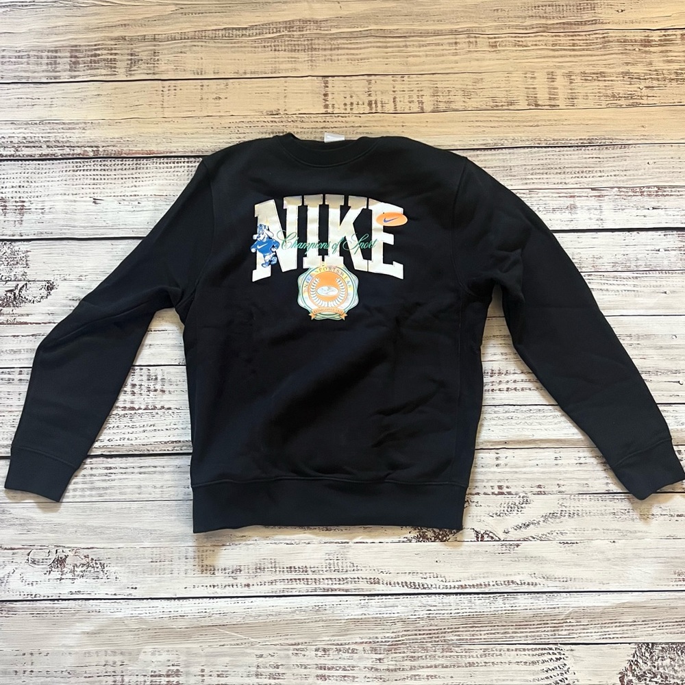 Nike Sportswear Club Champions of Sport Sweatshirt